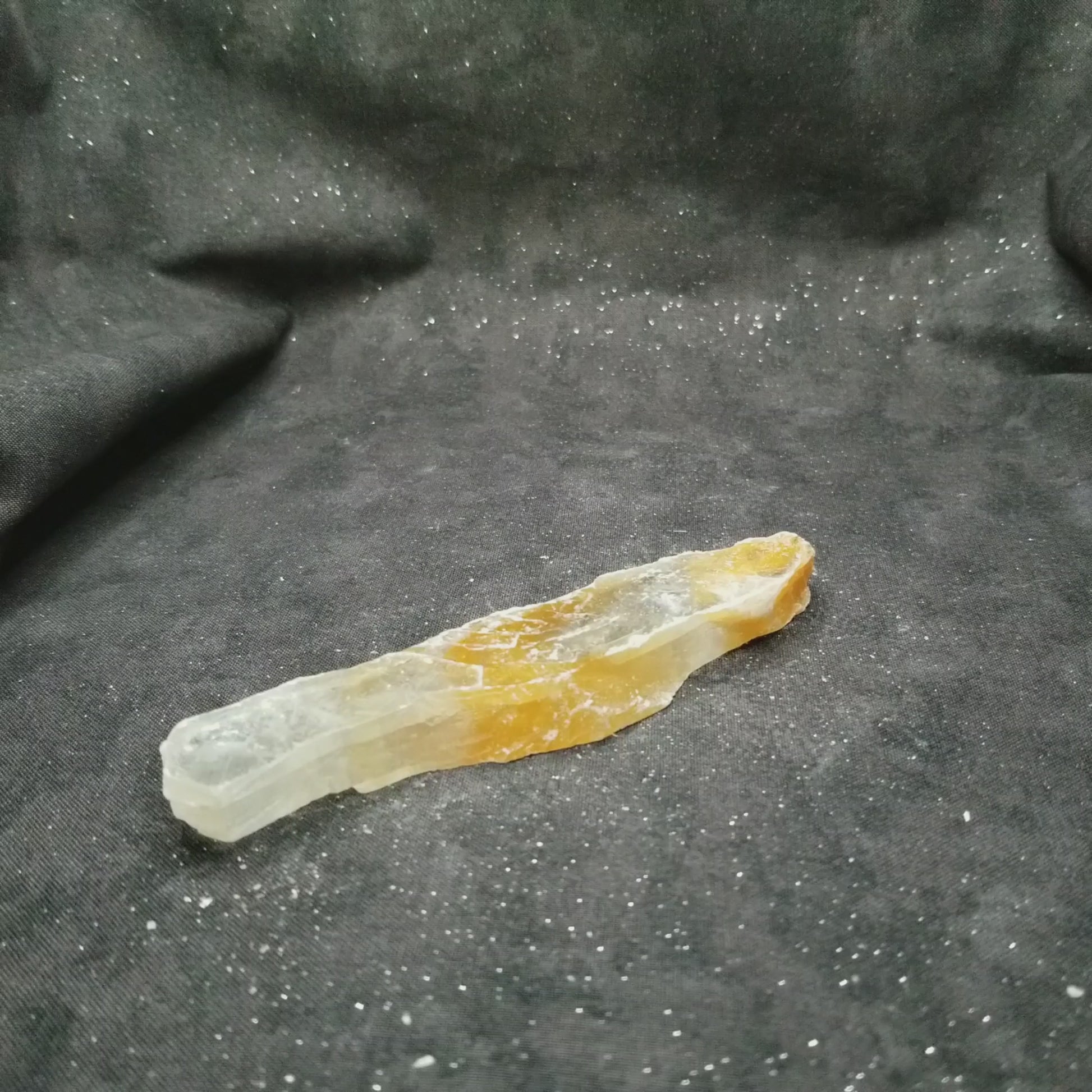 Golden Phantom Selenite Rare Raw Natural Crystal Stone vid